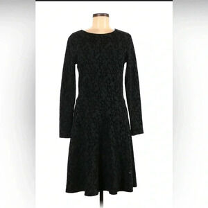 Women’s H&M Long Sleeve Skater Dress Size XS Green And Black EUC